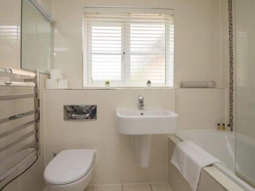 bv8yzq2fxsxfjy7fdl9v_2