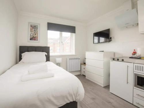 lgmylavczbvxm6y9pb3v_6